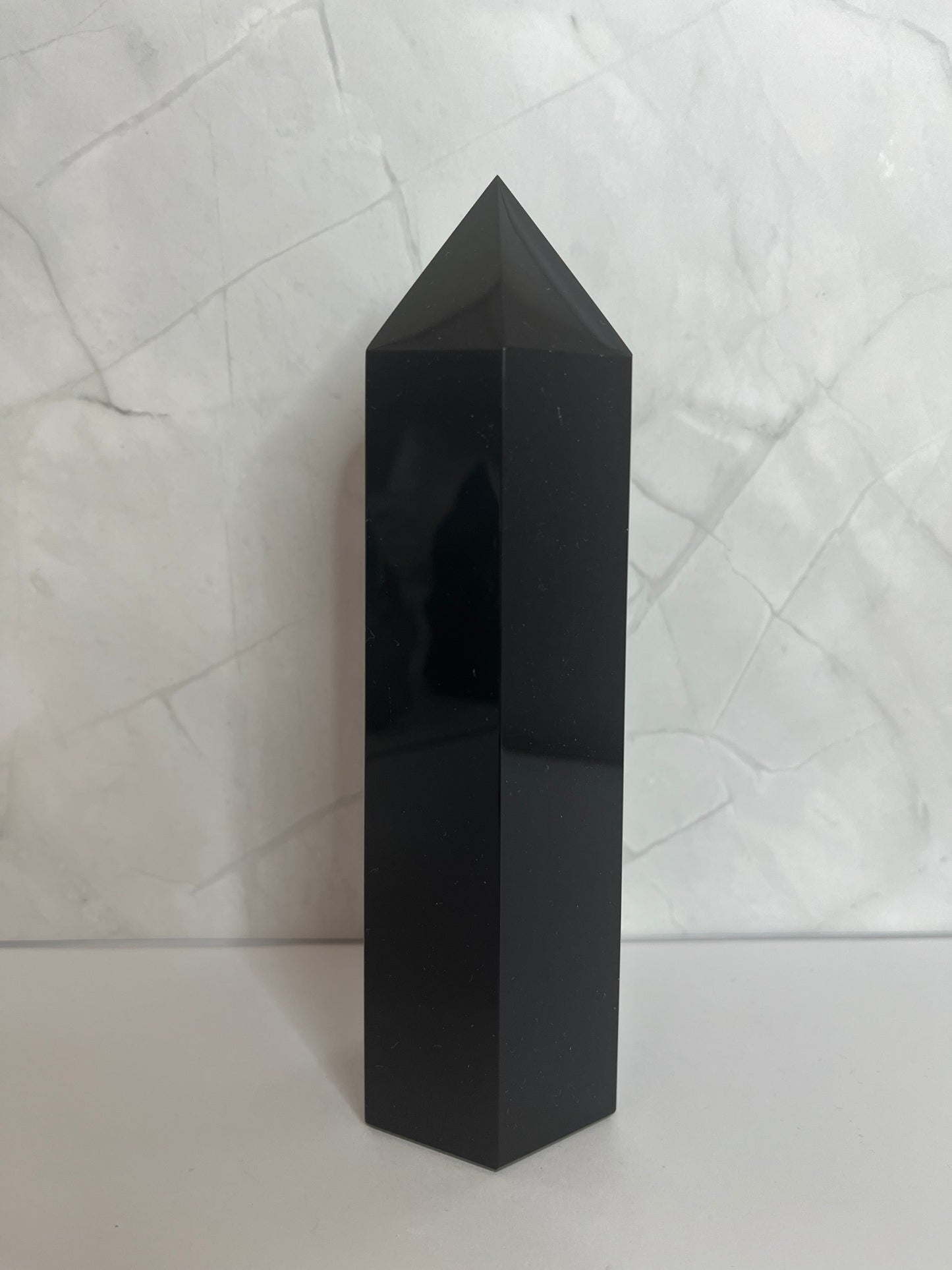 Schwarzer Obsidian