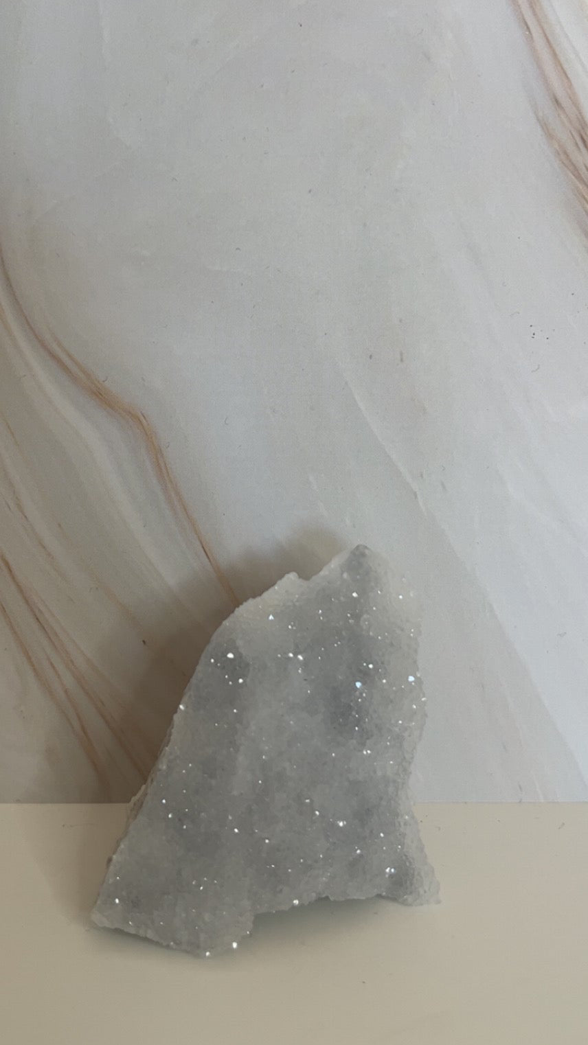 Kristallisierter blauer Chalcedon