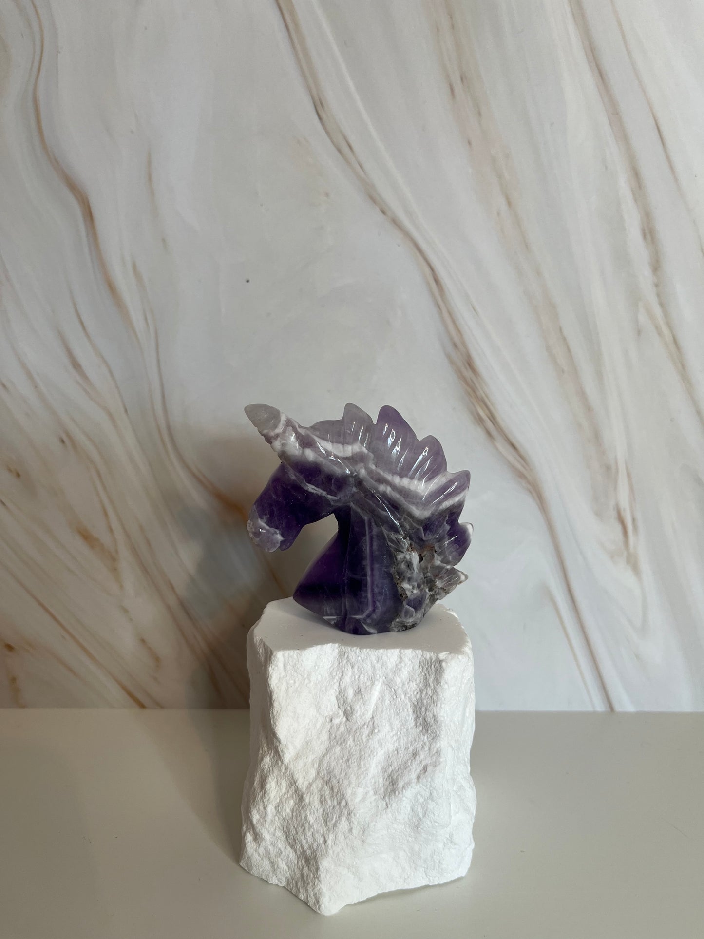 Chevron Amethyst Einhorn