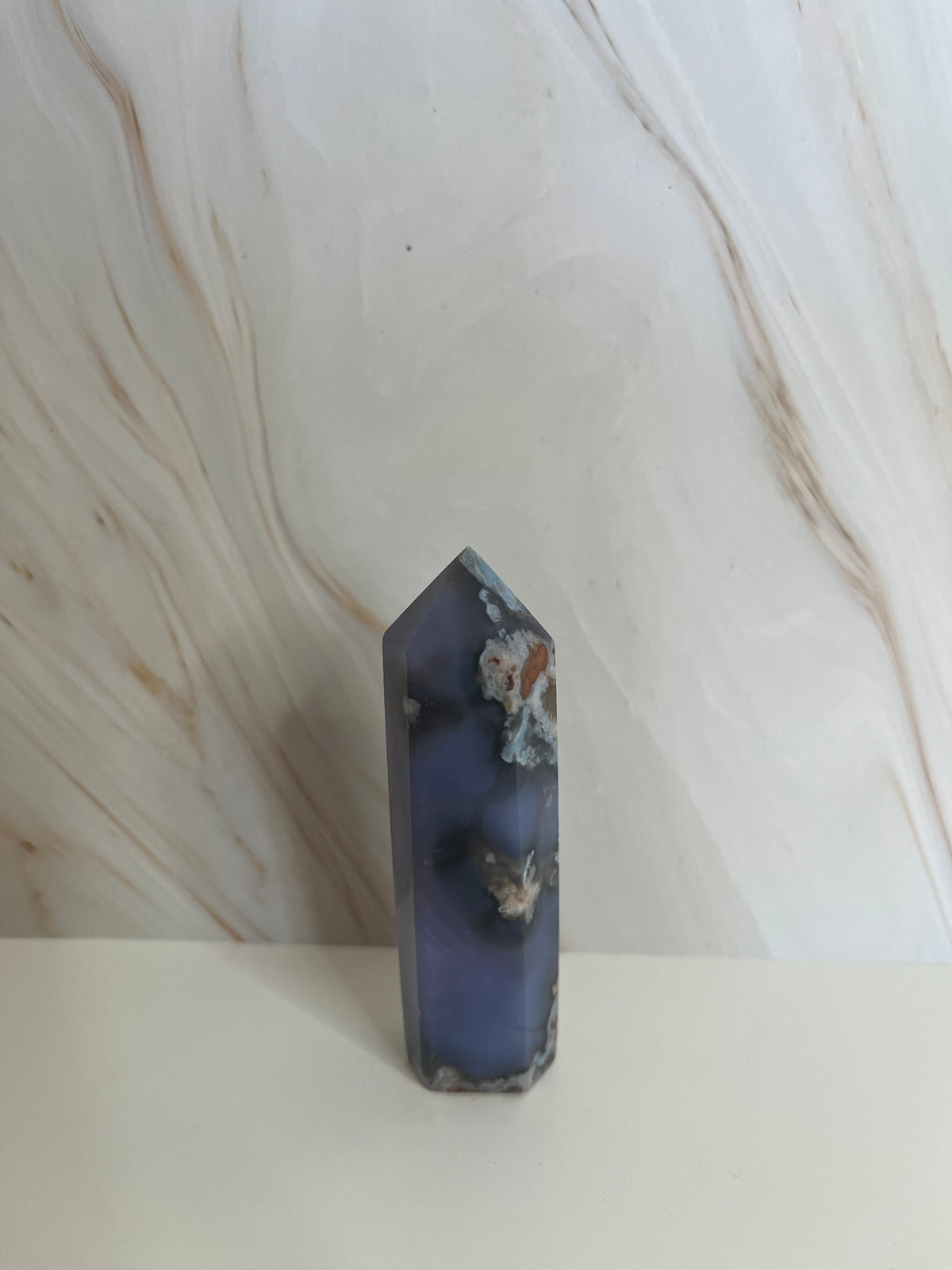 Blauer Blumenachat Turm